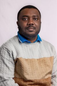 Portrait of Kelvin Gyamfi in a sweatshirt